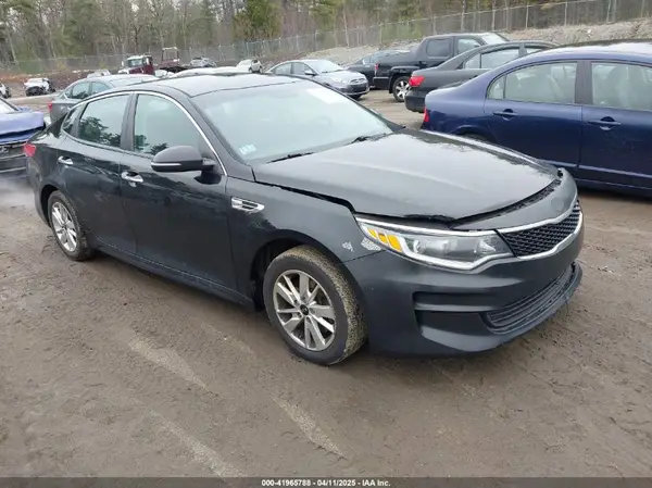5XXGT4L37HG152788 2017 KIA OPTIMA - Image 1