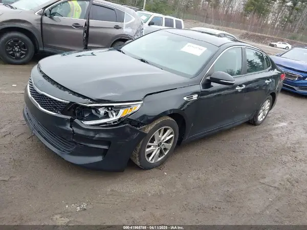 5XXGT4L37HG152788 2017 KIA OPTIMA - Image 2