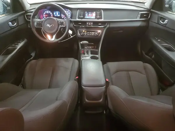 5XXGT4L37HG156307 2017 KIA OPTIMA - Image 8