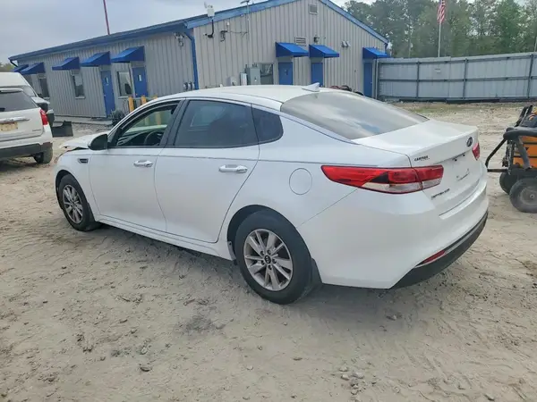 5XXGT4L37HG158154 2017 KIA OPTIMA - Image 2