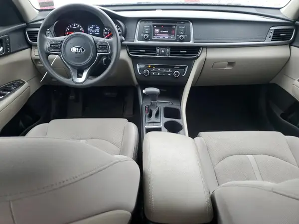 5XXGT4L37HG159255 2017 KIA OPTIMA - Image 8