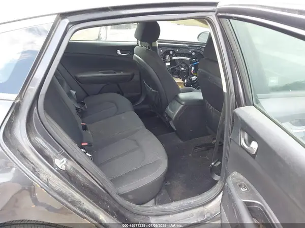 5XXGT4L37HG159546 2017 KIA OPTIMA - Image 8