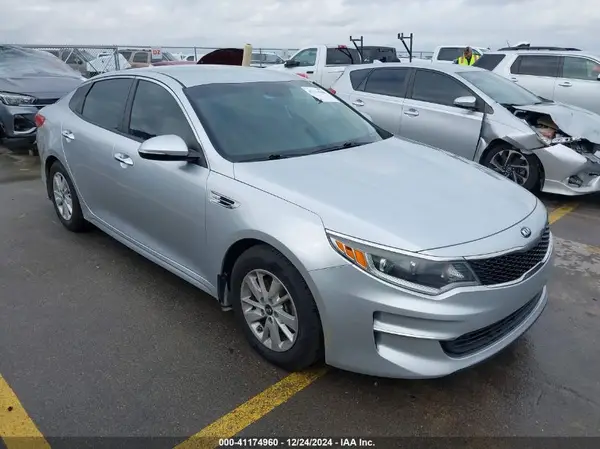 5XXGT4L37HG160650 2017 KIA OPTIMA - Image 1