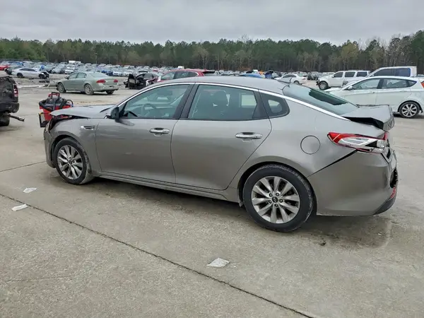 5XXGT4L37HG160762 2017 KIA OPTIMA - Image 2