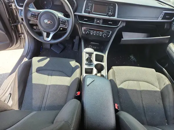 5XXGT4L37HG163144 2017 KIA OPTIMA - Image 8