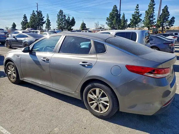 5XXGT4L37HG166948 2017 KIA OPTIMA - Image 2
