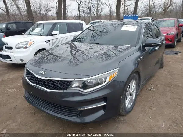 5XXGT4L37HG168392 2017 KIA OPTIMA - Image 2