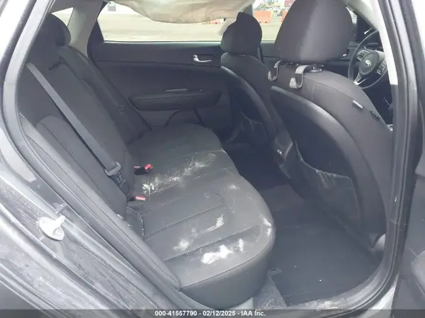 5XXGT4L37HG168392 2017 KIA OPTIMA - Image 8
