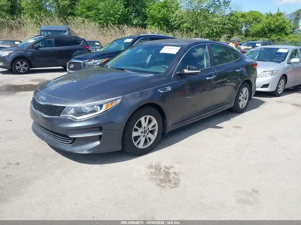5XXGT4L37HG170112 2017 KIA OPTIMA - Image 2