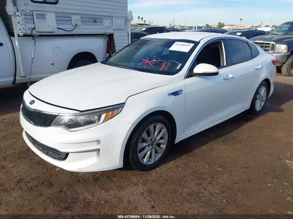 5XXGT4L37HG173351 2017 KIA OPTIMA - Image 2