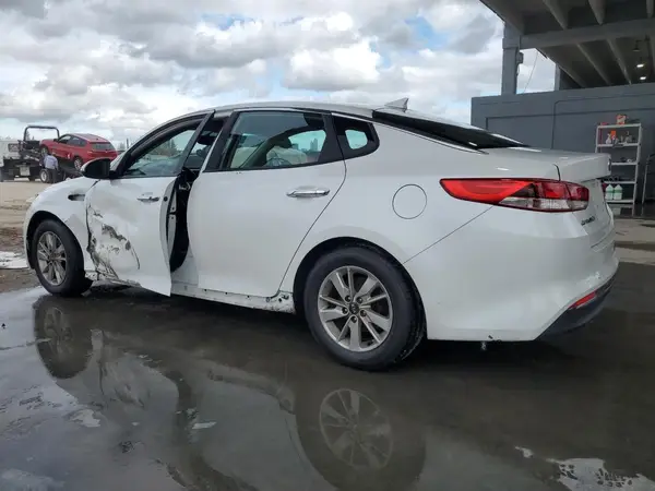 5XXGT4L37HG174368 2017 KIA OPTIMA - Image 2