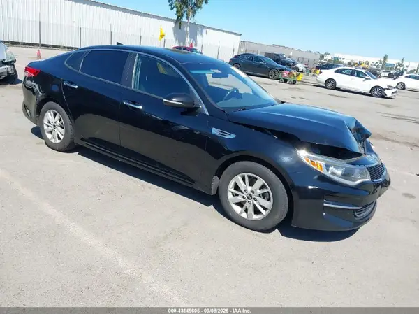 5XXGT4L37JG178975 2018 KIA OPTIMA - Image 1