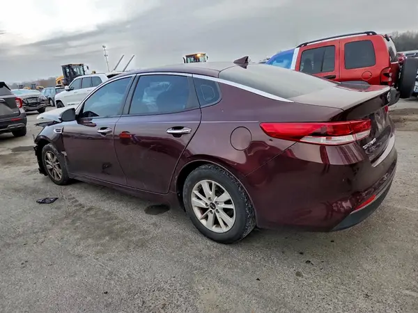 5XXGT4L37JG179530 2018 KIA OPTIMA - Image 2