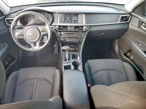 5XXGT4L37JG180452 2018 KIA OPTIMA - Image 8