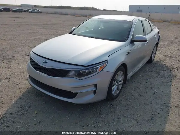 5XXGT4L37JG180533 2018 KIA OPTIMA - Image 2