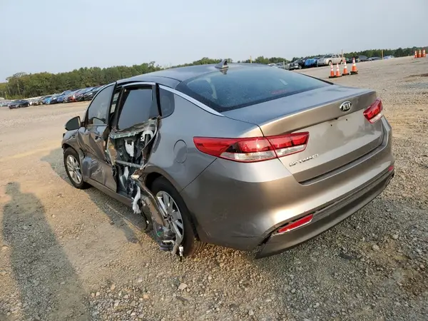 5XXGT4L37JG18536 2018 KIA OPTIMA - Image 2