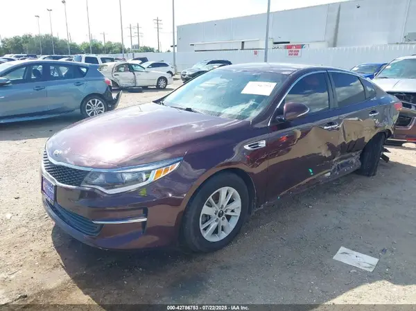 5XXGT4L37JG185585 2018 KIA OPTIMA - Image 2