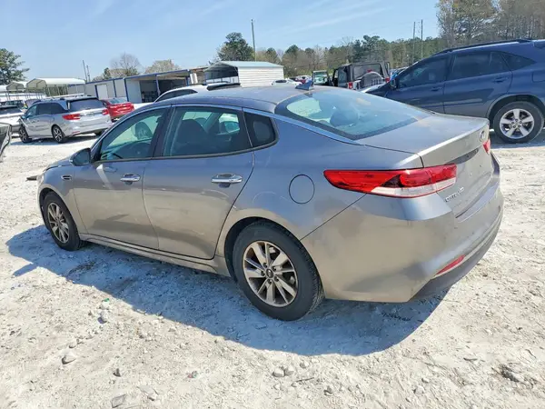 5XXGT4L37JG185957 2018 KIA OPTIMA - Image 2