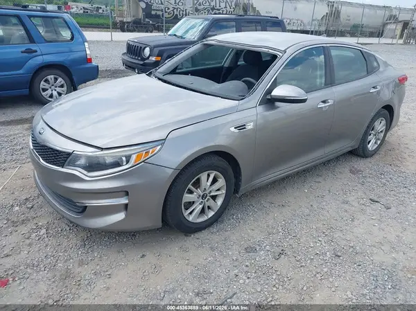 5XXGT4L37JG186008 2018 KIA OPTIMA - Image 2