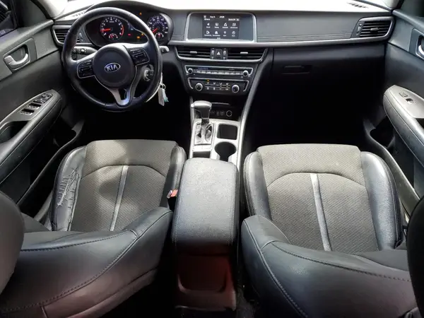 5XXGT4L37JG186669 2018 KIA OPTIMA - Image 8