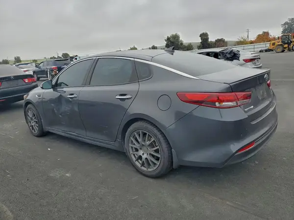 5XXGT4L37JG187563 2018 KIA OPTIMA - Image 2