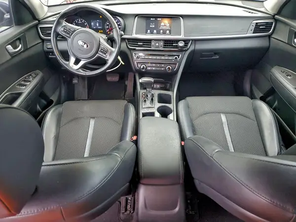 5XXGT4L37JG187563 2018 KIA OPTIMA - Image 8