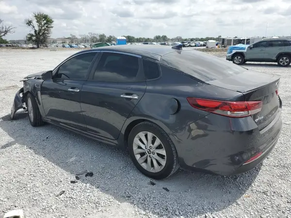 5XXGT4L37JG188213 2018 KIA OPTIMA - Image 2