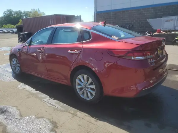 5XXGT4L37JG189250 2018 KIA OPTIMA - Image 2