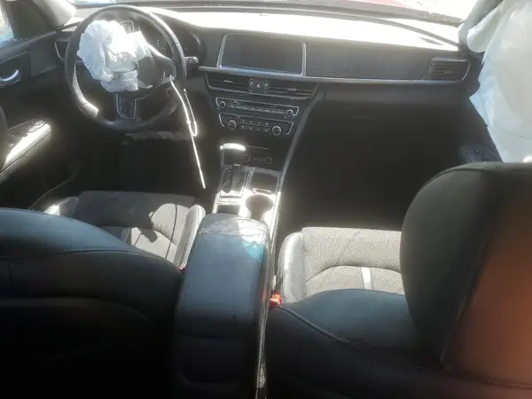 5XXGT4L37JG189250 2018 KIA OPTIMA - Image 8