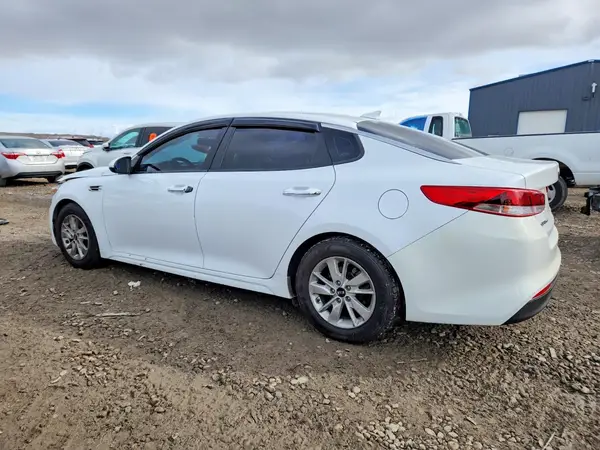 5XXGT4L37JG189667 2018 KIA OPTIMA - Image 2