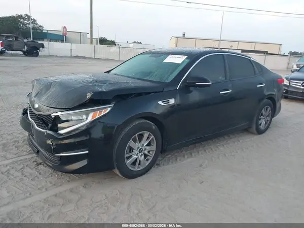 5XXGT4L37JG194934 2018 KIA OPTIMA - Image 2