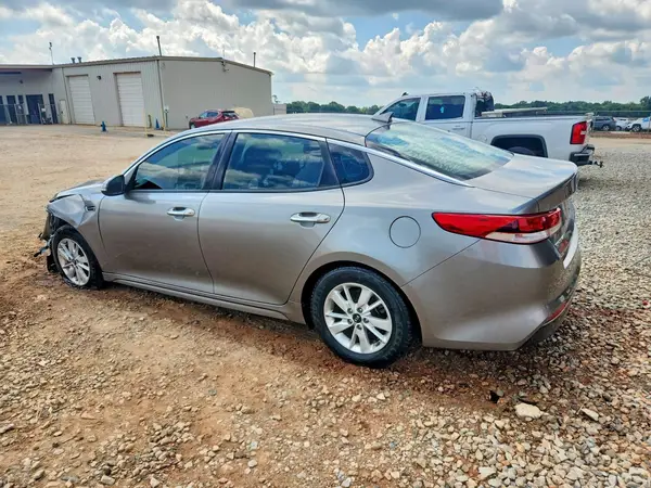 5XXGT4L37JG195226 2018 KIA OPTIMA - Image 2