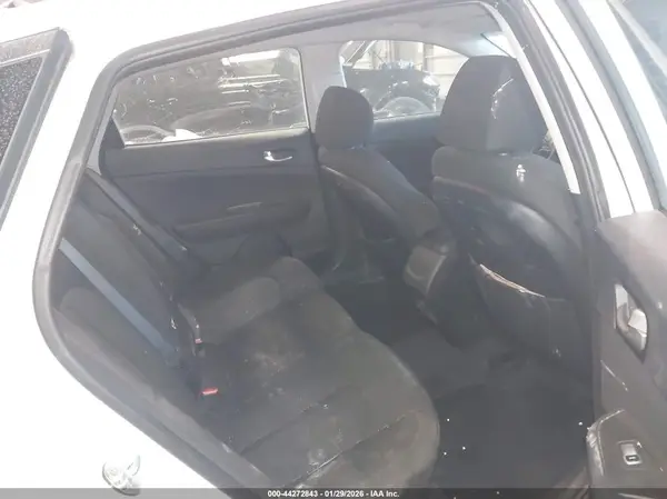 5XXGT4L37JG201168 2018 KIA OPTIMA - Image 8