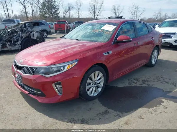 5XXGT4L37JG206483 2018 KIA OPTIMA - Image 2
