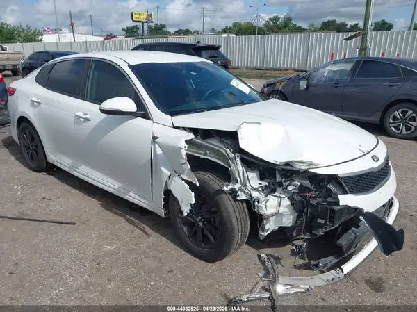 5XXGT4L37JG209738 2018 KIA OPTIMA - Image 1