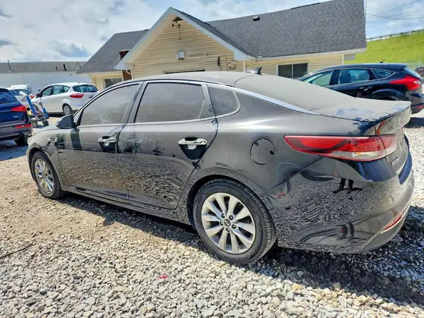 5XXGT4L37JG211148 2018 KIA OPTIMA - Image 2