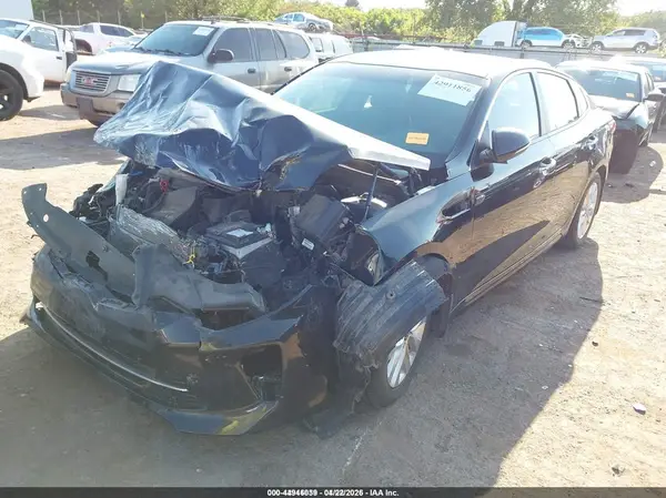 5XXGT4L37JG211151 2018 KIA OPTIMA - Image 2