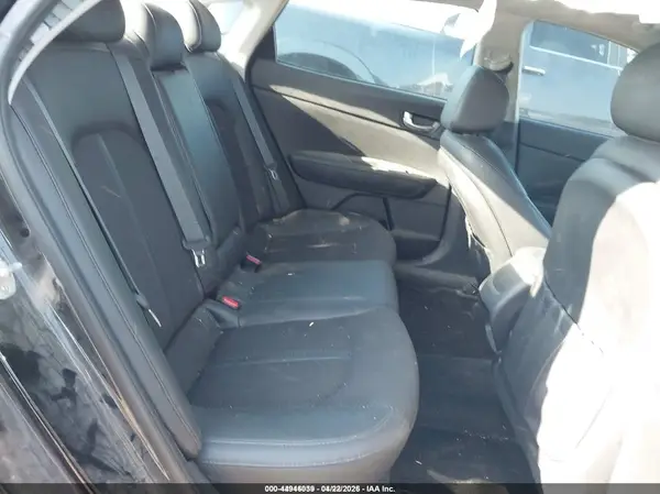 5XXGT4L37JG211151 2018 KIA OPTIMA - Image 8