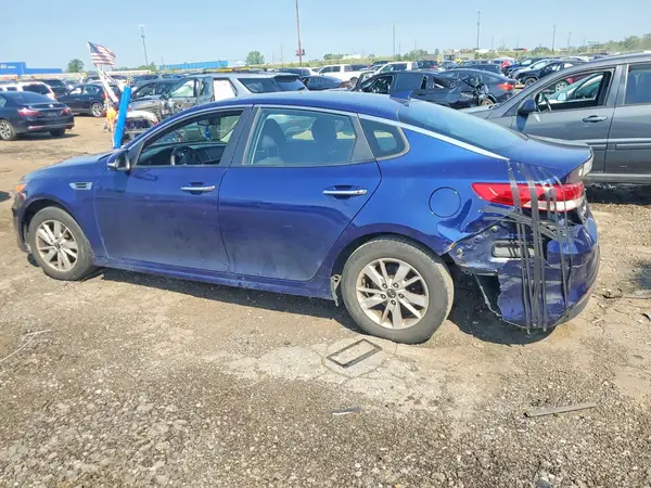 5XXGT4L37JG211960 2018 KIA OPTIMA - Image 2