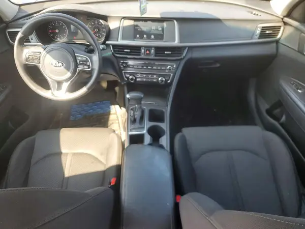 5XXGT4L37JG211960 2018 KIA OPTIMA - Image 8