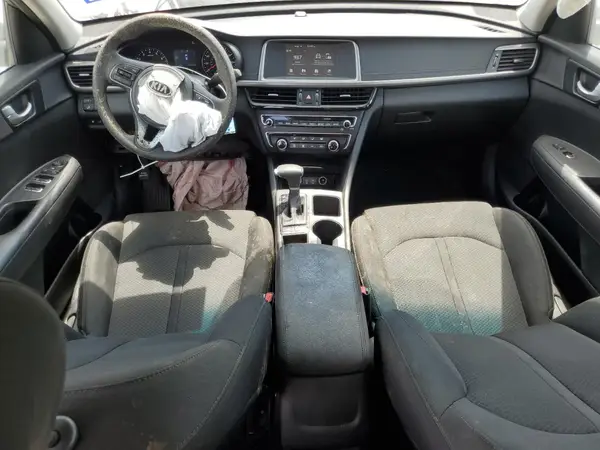 5XXGT4L37JG213952 2018 KIA OPTIMA - Image 8