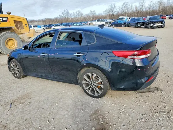 5XXGT4L37JG216253 2018 KIA OPTIMA - Image 2