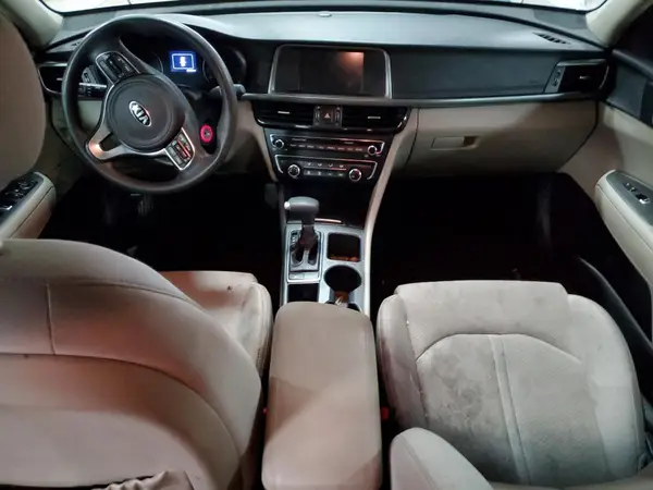 5XXGT4L37JG216723 2018 KIA OPTIMA - Image 8