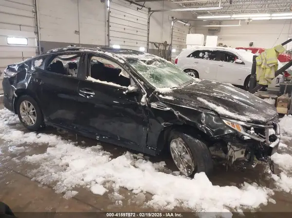 5XXGT4L37JG218438 2018 KIA OPTIMA - Image 1
