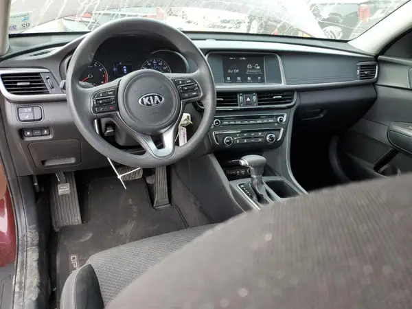 5XXGT4L37JG218763 2018 KIA OPTIMA - Image 8