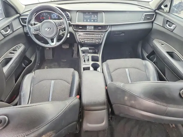 5XXGT4L37JG219007 2018 KIA OPTIMA - Image 8