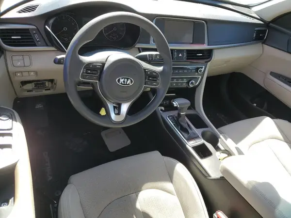 5XXGT4L37JG221498 2018 KIA OPTIMA - Image 8