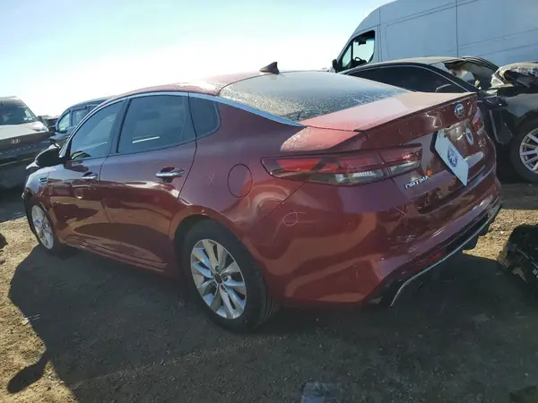 5XXGT4L37JG222764 2018 KIA OPTIMA - Image 2