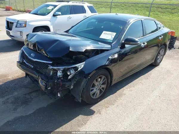 5XXGT4L37JG223767 2018 KIA OPTIMA - Image 2