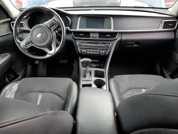 5XXGT4L37JG226278 2018 KIA OPTIMA - Image 8